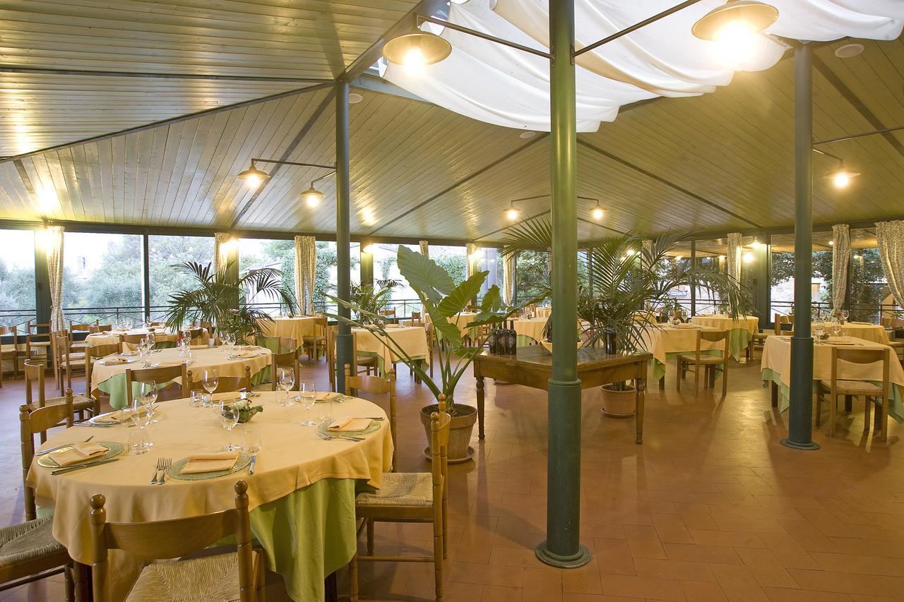 Hotel Scilla Сована Экстерьер фото