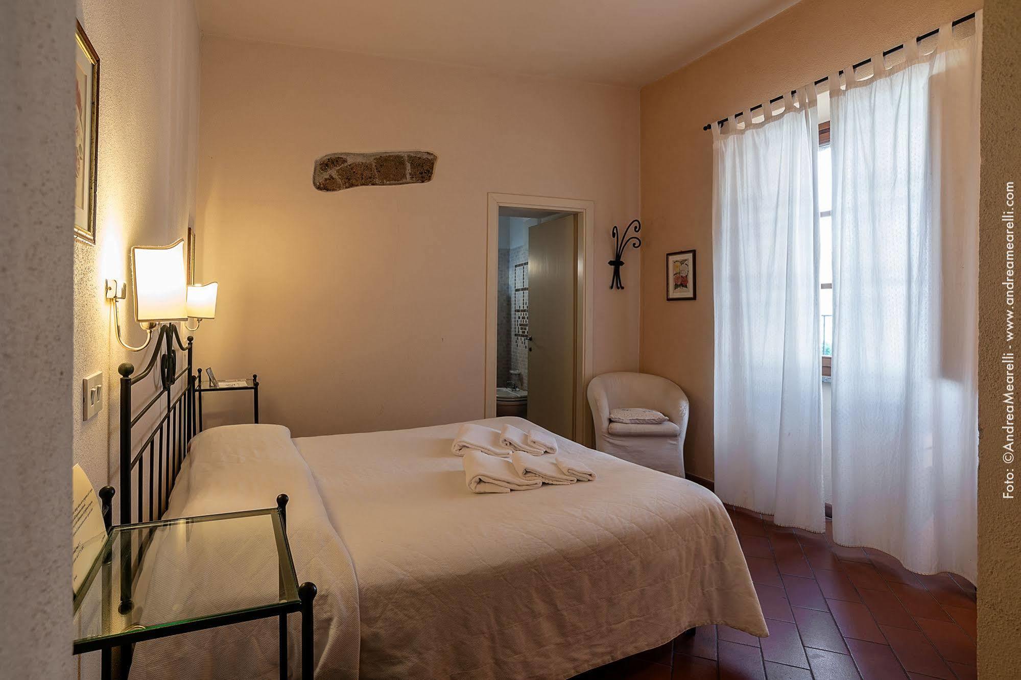 Hotel Scilla Сована Экстерьер фото