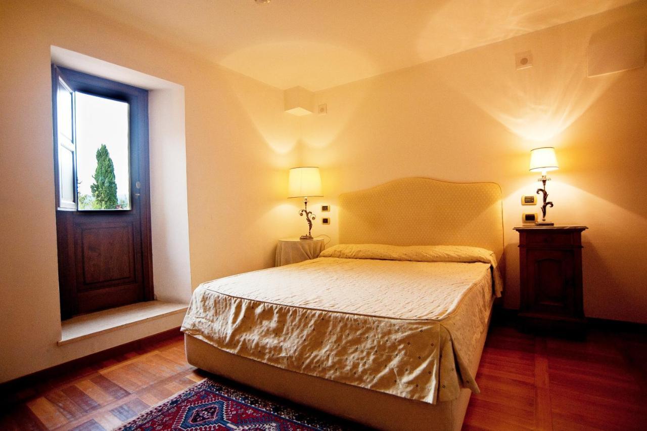 Hotel Scilla Сована Экстерьер фото