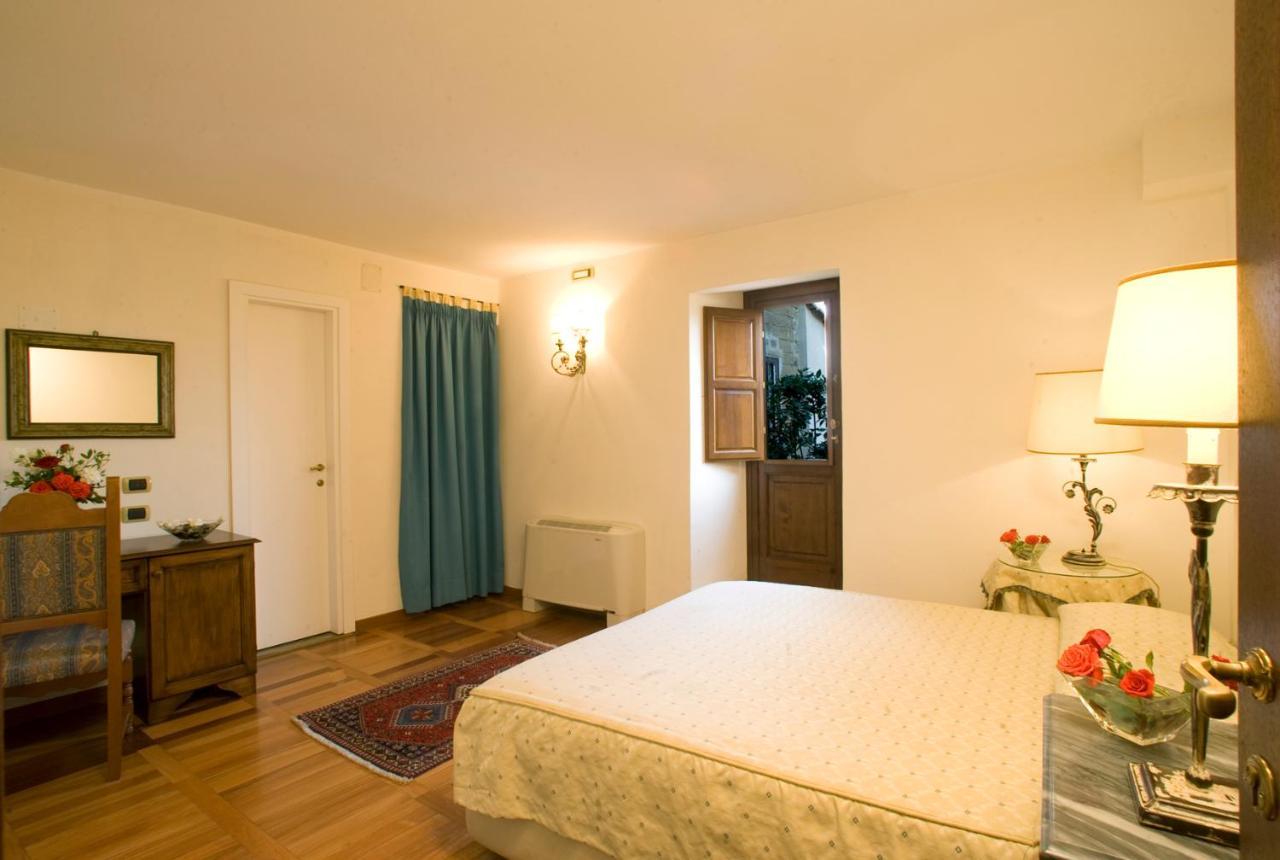 Hotel Scilla Сована Экстерьер фото