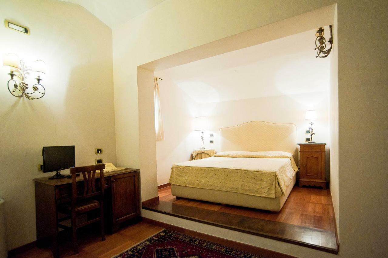 Hotel Scilla Сована Экстерьер фото
